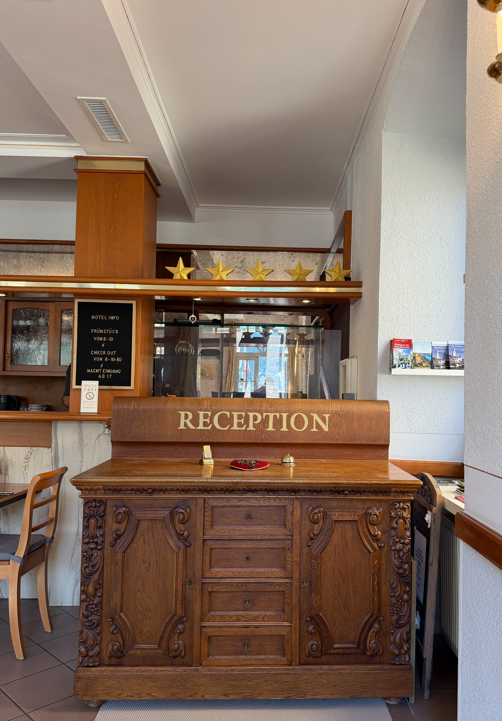 Frühstück im Rheinhotel, Bild 6